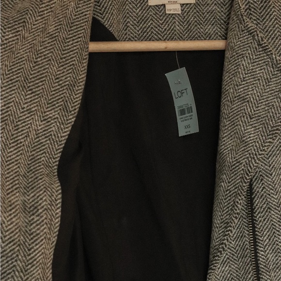 LOFT Blazer - Picture 4 of 6